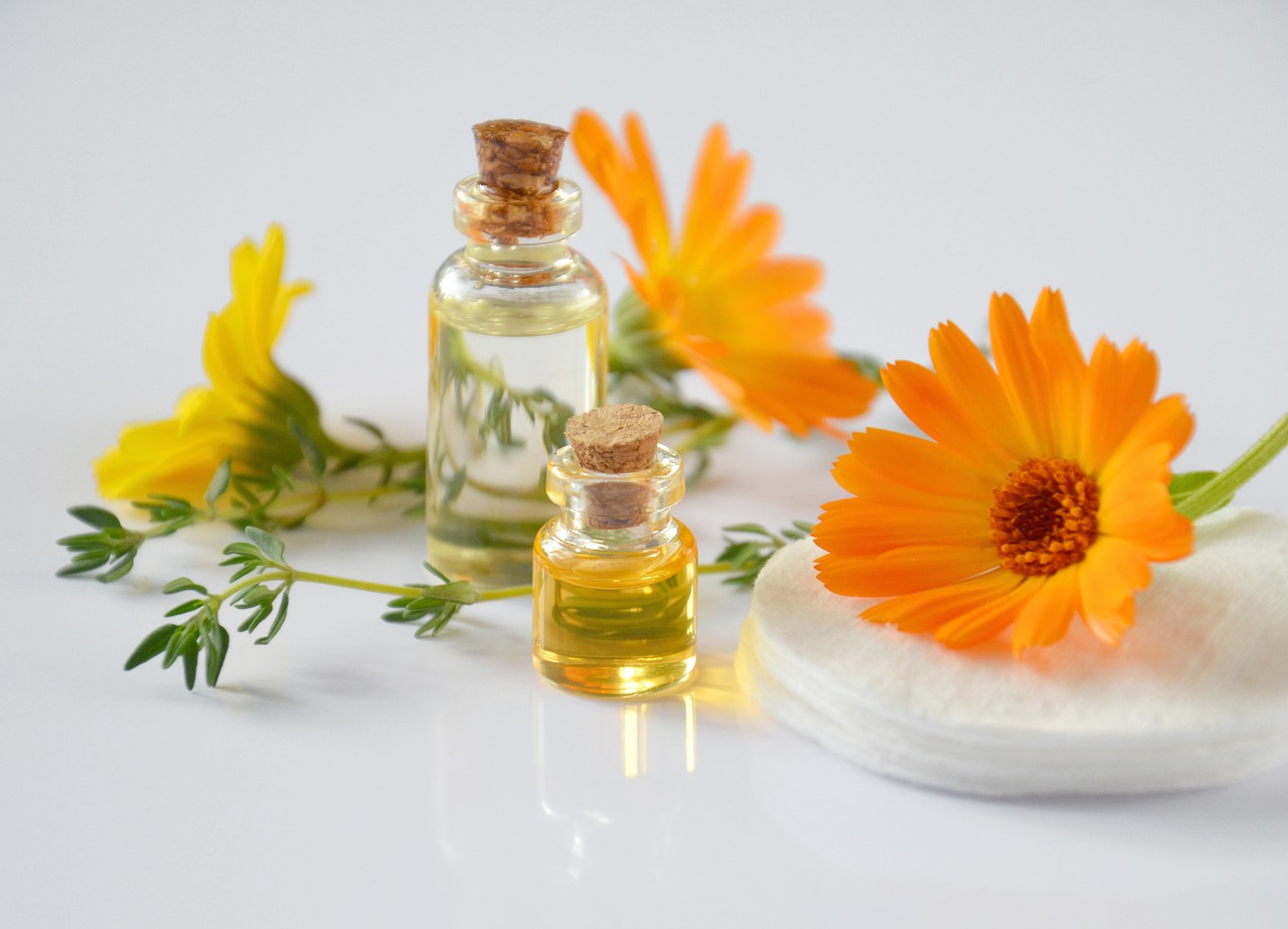 Carrier Oils vs Essential Oils